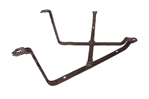 Držák palivové nádrže 1536K1