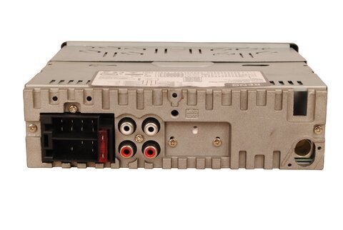 Autorádio  ( MP3 WMA  AUX USB ) univerzální