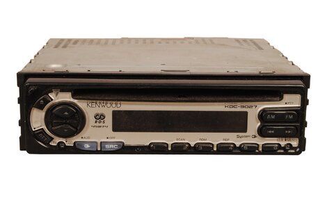 Autorádio s CD univerzální