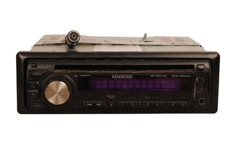 Autorádio s CD univerzální