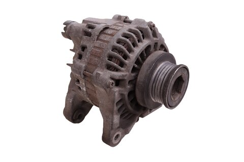 Alternátor ( 110A ) MITSUBISHI s pevnou řemenicí (5 žeber)