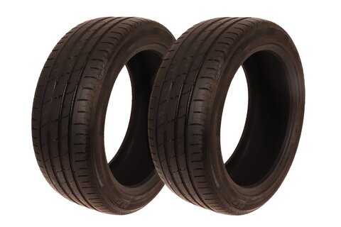 Sada dvou pneumatik LETNÍ 215/50 R17 95W NEXEN Nfera SU1 (6 mm) rok 2020