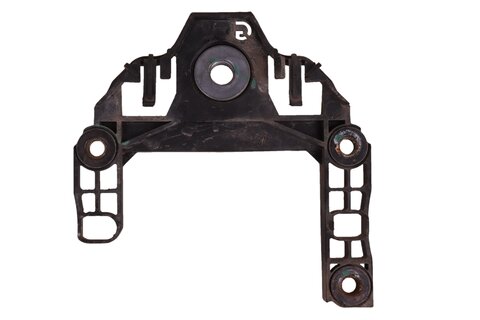 Držák předního rámu levý 350884