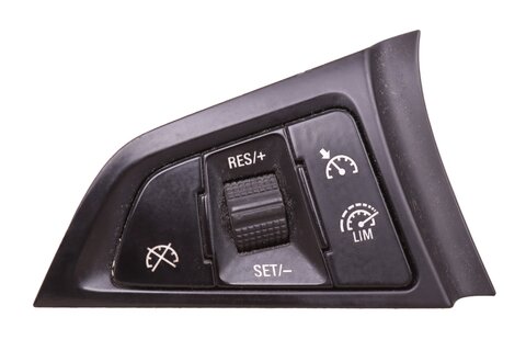 Ovládání tempomatu na volantu 13268692