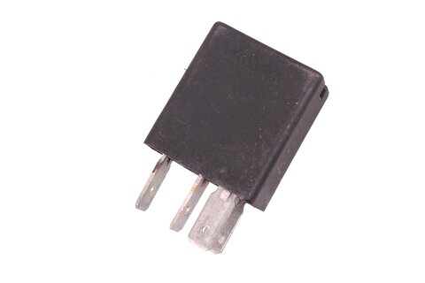 Relé 20A černé 46520411