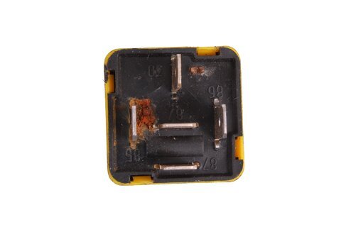 Relé 30A žluté 82461739