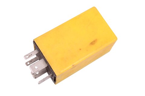 Relé žluté 46426365