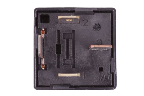 Spínací a pomocné relé (č. 645, 643)