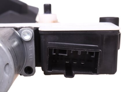 Motorek stahovačky zadní pravý 5Q0959812D