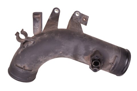 Vzduchové potrubí od škrtící klapky do intercooleru