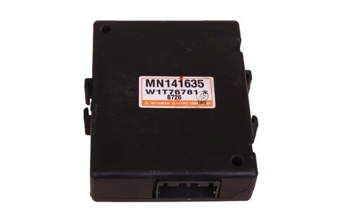 Řídící jednotka k parkovacímu asistentu PDC 6590Z5