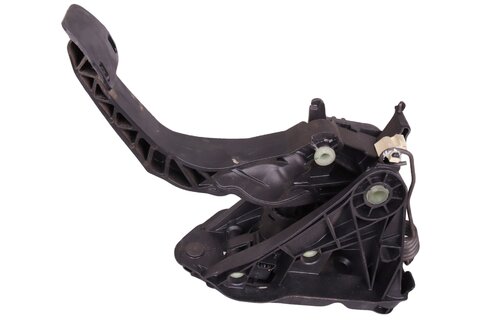 Spojkový pedál komplet 5Q1721059HE