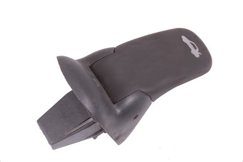 Páčka otevírání kufru