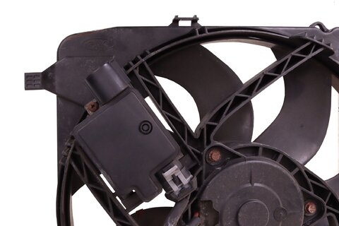 Sahara chlazení 3M5H-8C607-UH