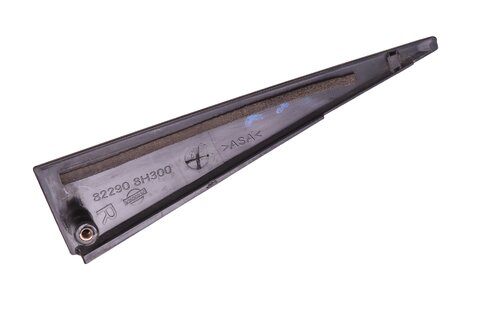 Kryt zadních dveří pravý venkovní 822908H300