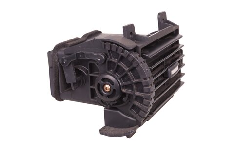 Výdech topení levý 687608H600