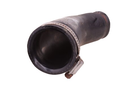 Hadice sání od turba k intercooleru 144638H800