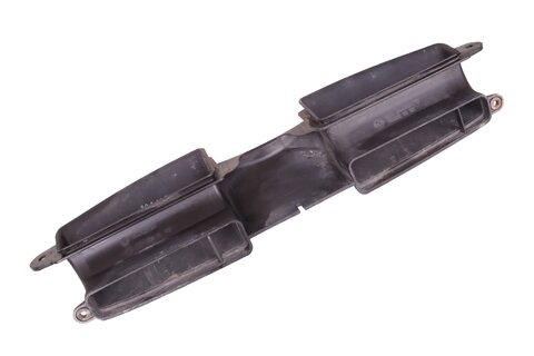 Nasávací kryt přední 13717541738