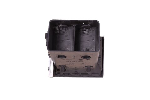 Výdech topení střed pravý 4E0820952F