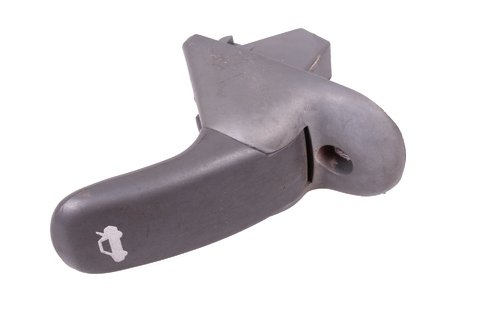 páčka otvírání zadních dveří