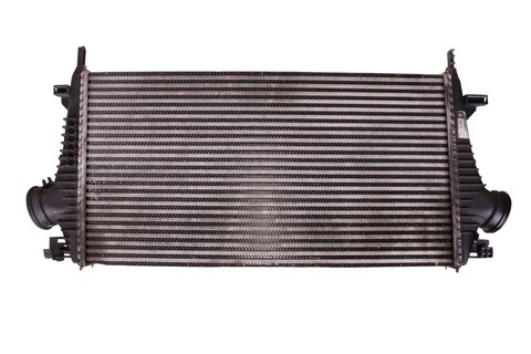 Chladič nasávaného vzduchu (intercooler) 13241751