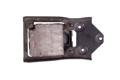 Jednotka předního radaru regulace vzdálenosti (s radarem)