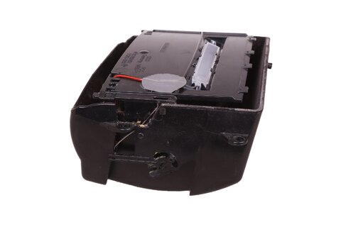 Držák nápojů - přední 4E0862081A