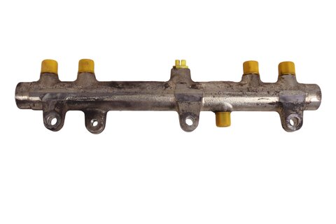 Vstřikovací lišta 1570J1