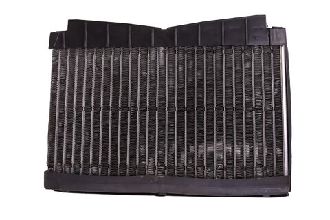 Výparník klimatizace 4E0820103A