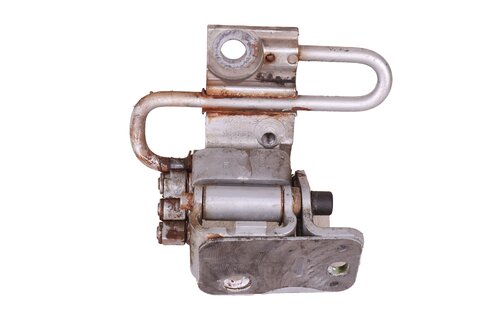 Závěs předních dveří spodní levý 4E0831411C