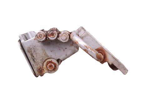 Závěs předních dveří spodní levý 4E0831411C