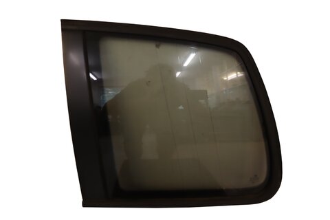 Sklo boční zadní levé zelené s anténou 1T0845041 AF/AB/R