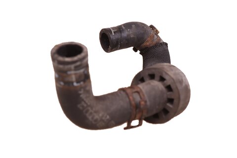 Hadice vodní (vodní trubka>chladič oleje) 4E0121449D