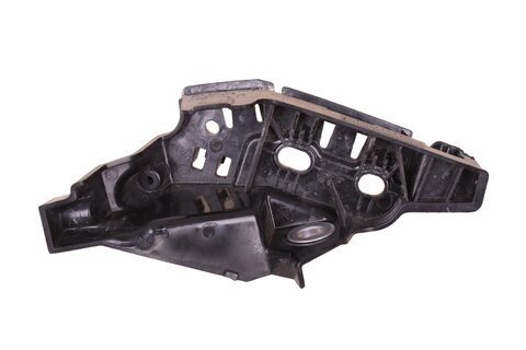 Držák předního nárazníku pravý 2GA807050B