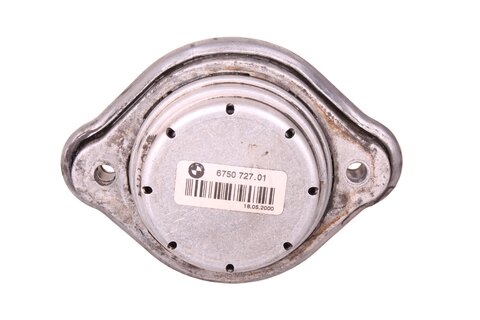 Uložení motoru P/L 22116770793