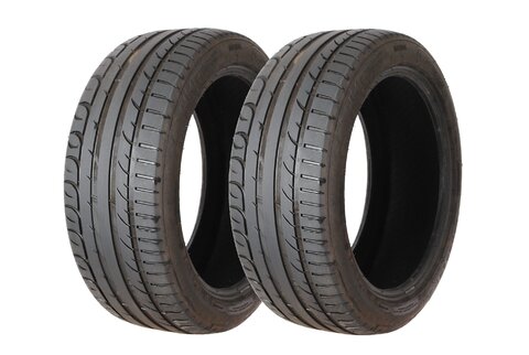 Sada dvou pneumatik LETNÍ 225/45 R17 94W KORMORAN UHP (5 mm) rok 2022