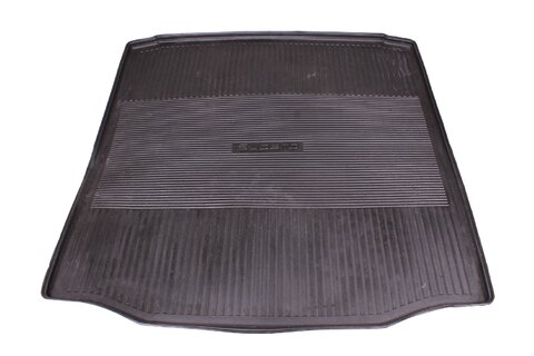 Vana zavazadlového prostoru sedan DCE800001