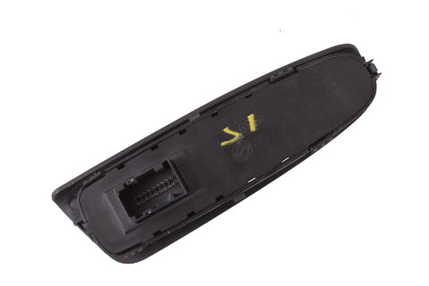 Tlačítka stahování oken přední levé (bez ovládání zadních oken)