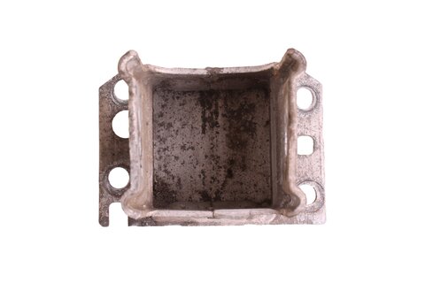 Držák výztuhy předního nárazníku levý 4E0807115