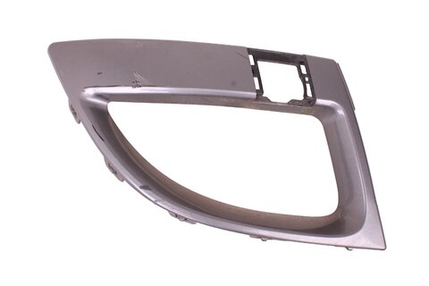 Rámeček mřížky předního nárazníku (lakovací) (ne Grand) P 623848430R