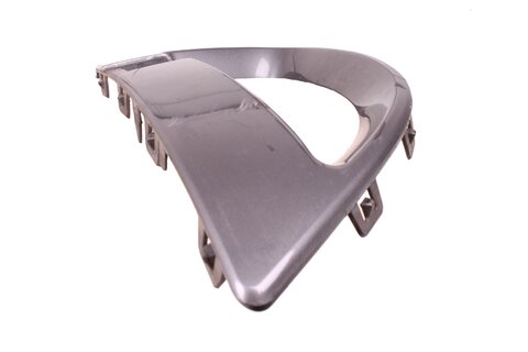 Rámeček mřížky předního nárazníku (lakovací) (ne Grand) P 623848430R