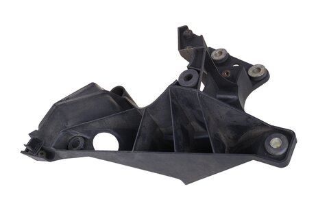 Držák čerpadla posilovače řízení (servočeradla)   nádobky 51718250435