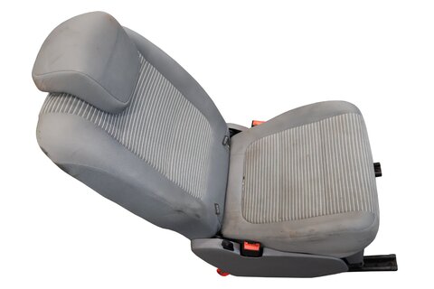Sedadlo druhé řady šedé střed 7N5883405A