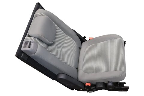 Sedadlo třetí řady šedé pravé 7N5885405A