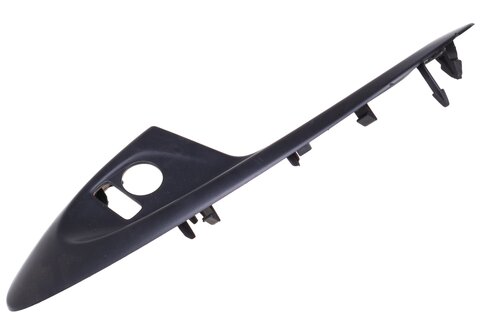 Kryt kliky přední vnitřní levý 805195127R