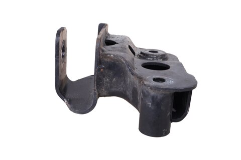 Držák motoru pravý 113324EA0C