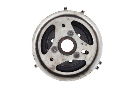 Hlava řemenice vačkové hřídele 045109239