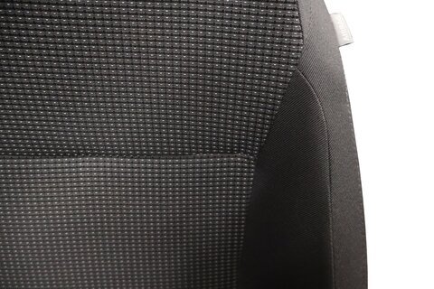 Sedadlo spolujezdce mechanické vyhřívané černé sklopné 8864E7