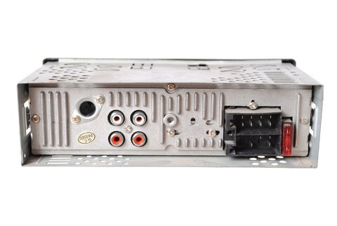 Autorádio  ( WMA,MP3,USB) univerzální