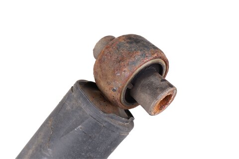 Tlumič zadní levý / pravý 562104EA2C